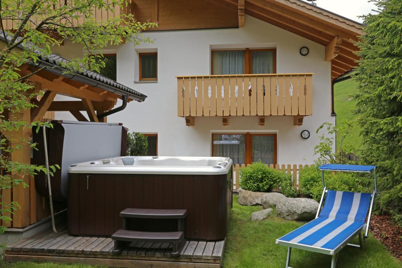 Almhotel Bergerhof Sarentino Buitenkant foto
