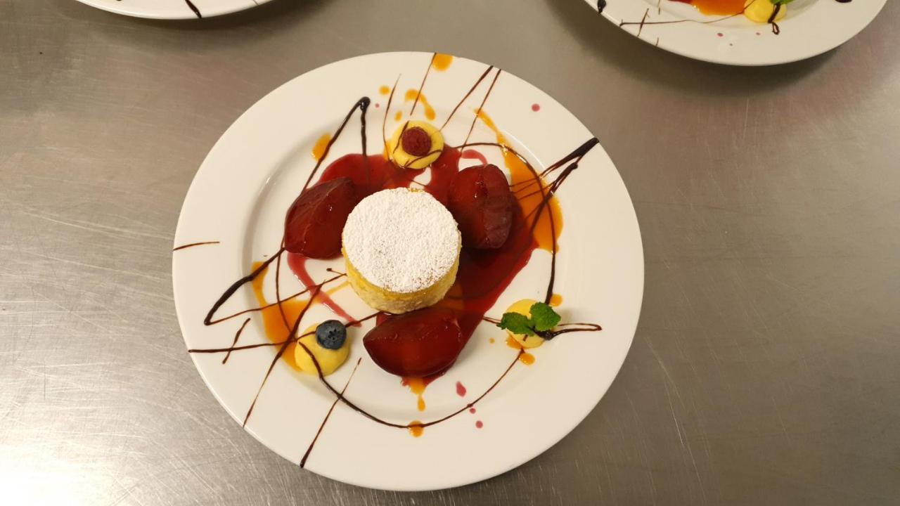Almhotel Bergerhof Sarentino Buitenkant foto