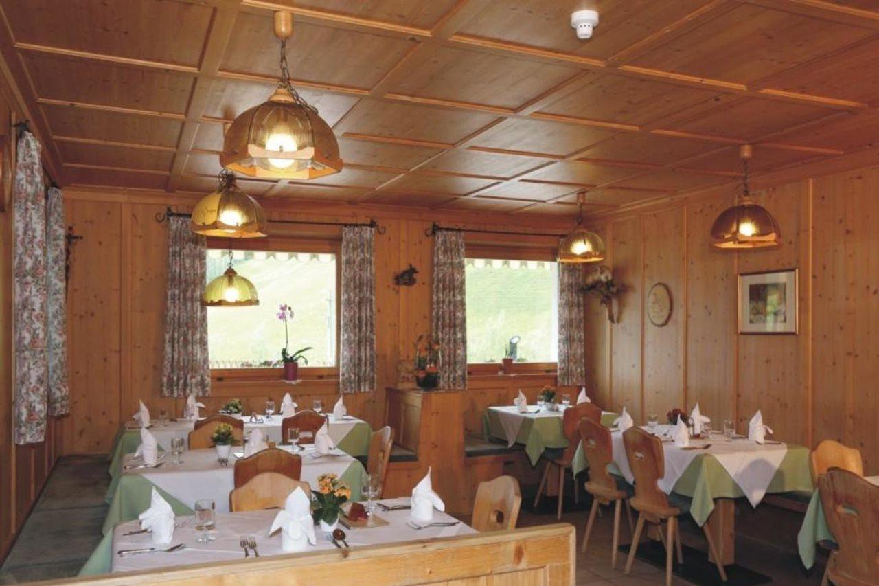 Almhotel Bergerhof Sarentino Buitenkant foto